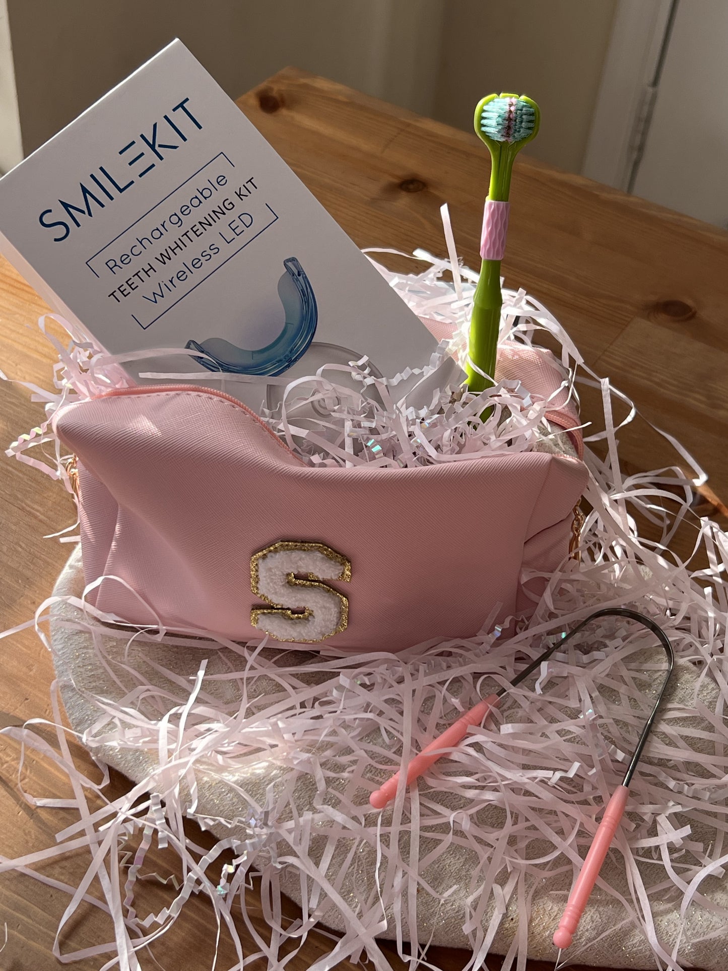 Black Friday Bundle – 360 Brush, Whitening Pen, Tongue Cleaner & Travel Bag